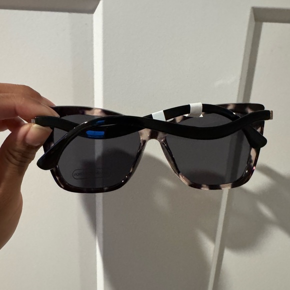 Torrid Cateye Smoke Lens Sunglass - Picture 5 of 5